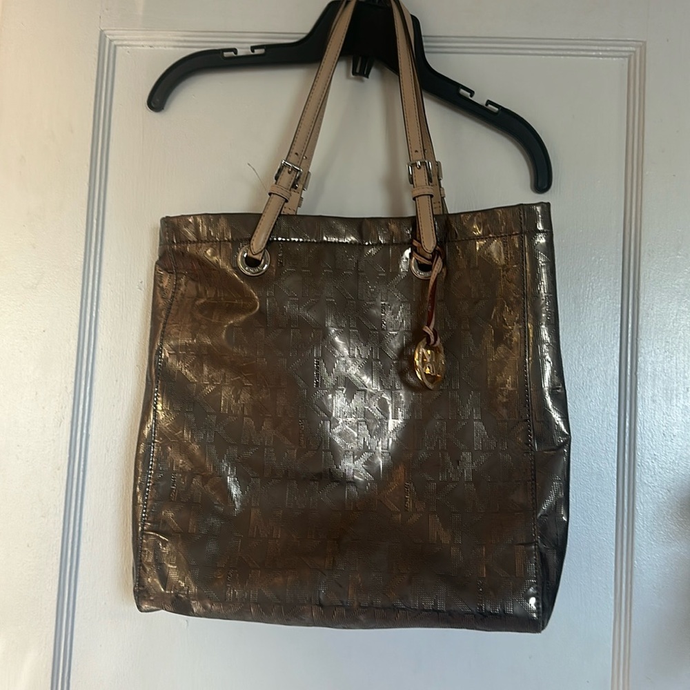 Michael kors tote